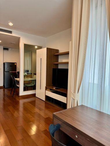 picture for rent Address Chidlom. Studio 45sq.m. Line id: @pfagent - 5/9