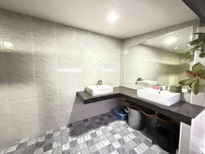 picture Single house for sale with restaurant business, community area, Ao Udom, Sriracha, Chonburi - 18/20