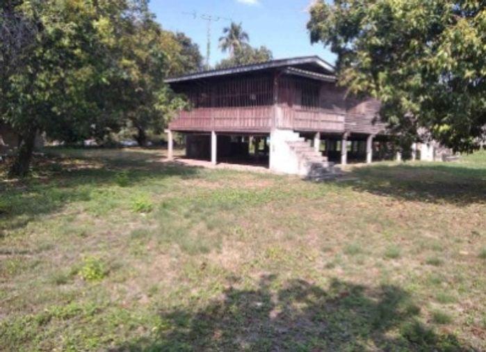 picture Land for sale in Ban Suan, Chonburi, beautiful plot with buildings, 1 wooden house - 2/7