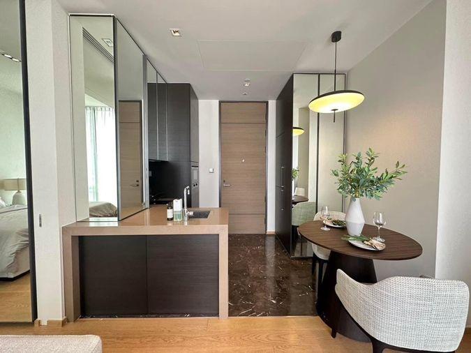 รูป 28 Chidlom | BTS Chidlom | ให้เช่า 1 bed ห้องเพิ่งโอน ราคาโดนใจ เฟอร์นิเจอร์ Chanintr #Hl #202309061729 #MKT - รูปที่ 4/4