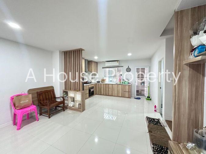 picture For sale: 2-storey townhouse, Manirin Modern Home project, Bang Phra, Sriracha, Chonburi - 4/19
