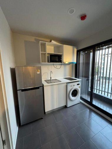 picture For Rent Blue Sukhumvit 105 near BTS Brearing Negotiable Line ID: @condobkk (with @) Code  H32894 - 5/8
