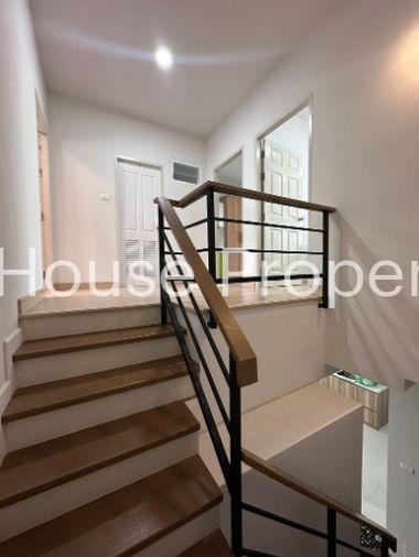 picture For sale: 2-storey townhouse, Manirin Modern Home project, Bang Phra, Sriracha, Chonburi - 7/19