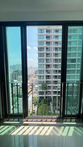 picture G 4101💖中国客户，请加微信。(在联系方式的旁边) For rent IDEO RATCHADA-HUAYKWANG Line❤️💜@condopremium💜❤️Ready to move in ⬛🟨 📞 065 695 3645🟨⬛ - 17/18