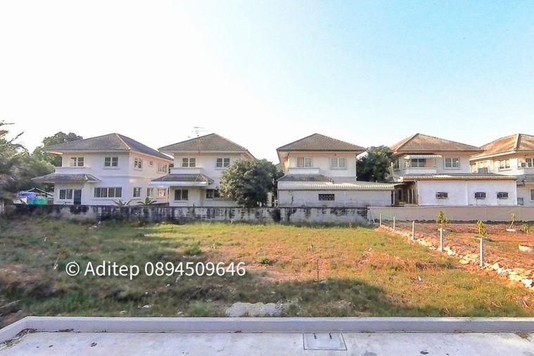 รูป ขายต่ำกว่าราคาประเมิน! ที่ดินเปล่า 105 ตรว. ในหมู่บ้าน เพลส แอนด์ พาร์ค ประชาอุทิศ 90 ที่ดินหน้าสวน ติดถนนเมน หายาก เหมาะสร้างบ้านในฝัน! - รูปที่ 1/30