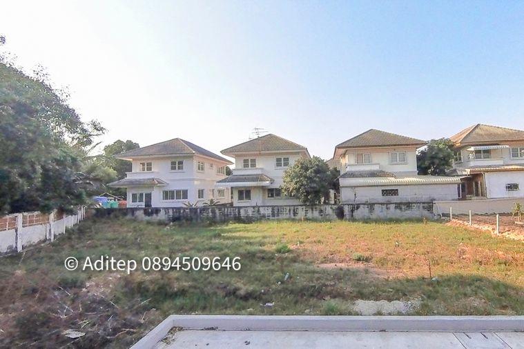 รูป ขายต่ำกว่าราคาประเมิน! ที่ดินเปล่า 105 ตรว. ในหมู่บ้าน เพลส แอนด์ พาร์ค ประชาอุทิศ 90 ที่ดินหน้าสวน ติดถนนเมน หายาก เหมาะสร้างบ้านในฝัน! - รูปที่ 4/30