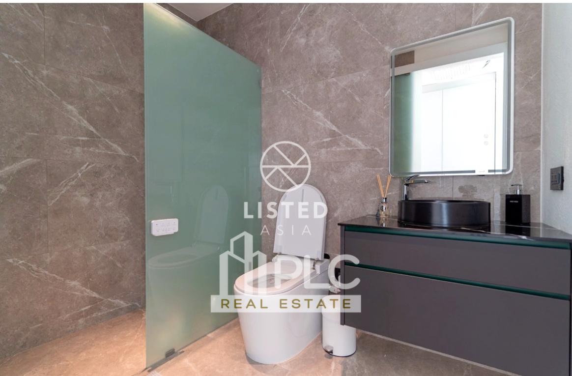 picture Duplex Unit at The Cove Pattaya for Sale - 16/18
