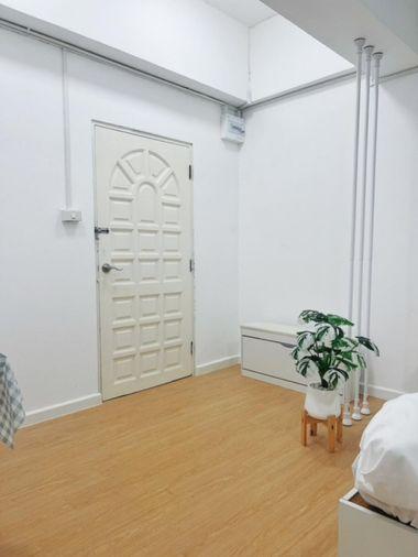 picture G8462🚨中国客户，请加微信。(在联系方式的旁边)For rent B.R. Condo 🅻🅸🅽🅴❤️💜@condopremium💜❤️Ready to move in ⬛🟨 📞 065 695 3645🟨⬛ - 11/12