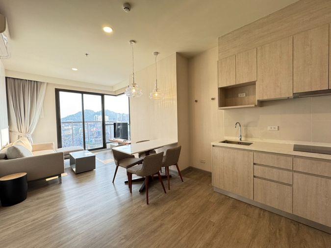 รูป ราคาพิเศษ ให้เช่า : Keen condo : 2Bed 2 Bath 63 ตรม ชั้น 12 (วิวทะเล) : ตรงข้ามโรบินสัน ติดถนนสุขุมวิท - รูปที่ 2/14