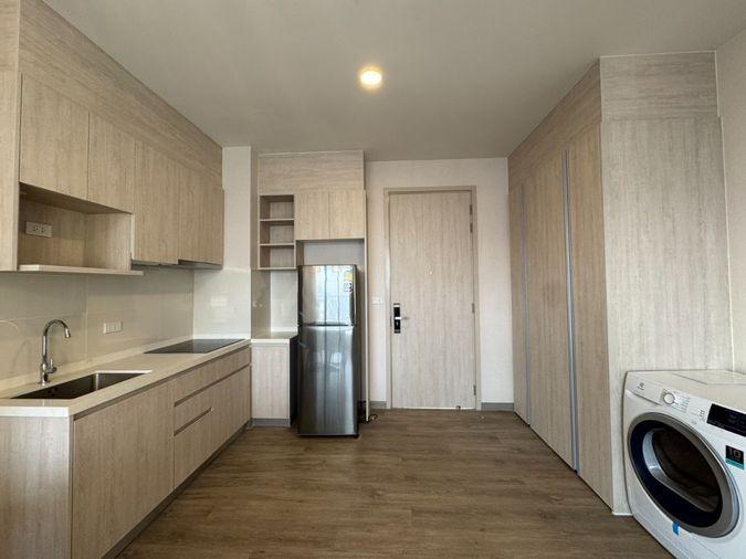 รูป ราคาพิเศษ ให้เช่า : Keen condo : 2Bed 2 Bath 63 ตรม ชั้น 12 (วิวทะเล) : ตรงข้ามโรบินสัน ติดถนนสุขุมวิท - รูปที่ 3/14