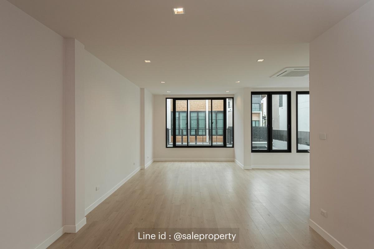 รูป THE AVA RESIDENCE บ้านเดียว LUXURY Modern Tropical บนนถนนสุขุมวิท 77 - รูปที่ 9/9