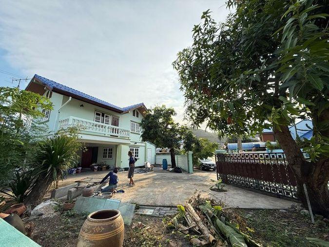 รูป ขายบ้านเดี่ยวมือสอง โซนเก้ากิโล สุรศักดิ์ ศรีราชา ชลบุรี  - รูปที่ 1/15