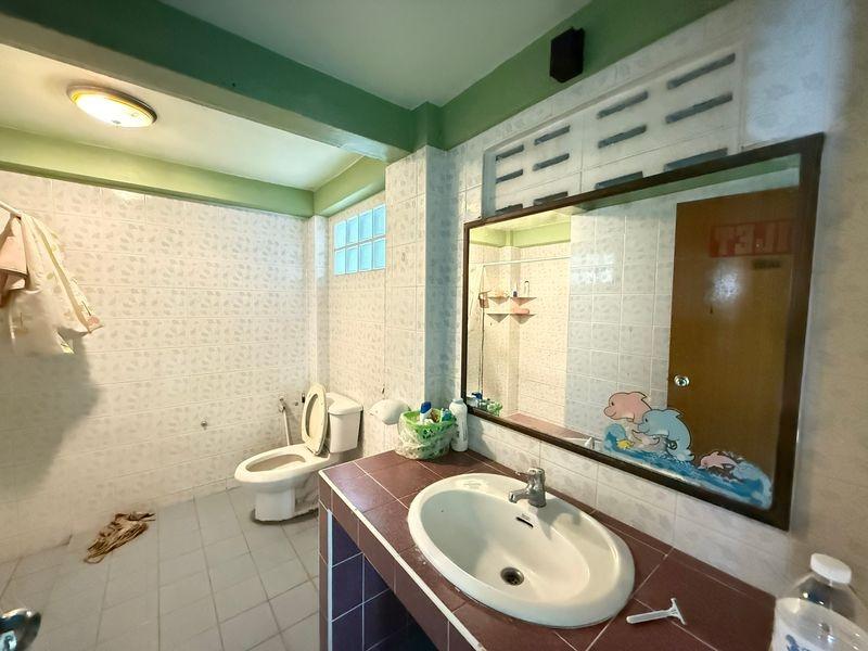 รูป ขายบ้านเดี่ยวมือสอง โซนเก้ากิโล สุรศักดิ์ ศรีราชา ชลบุรี  - รูปที่ 12/15