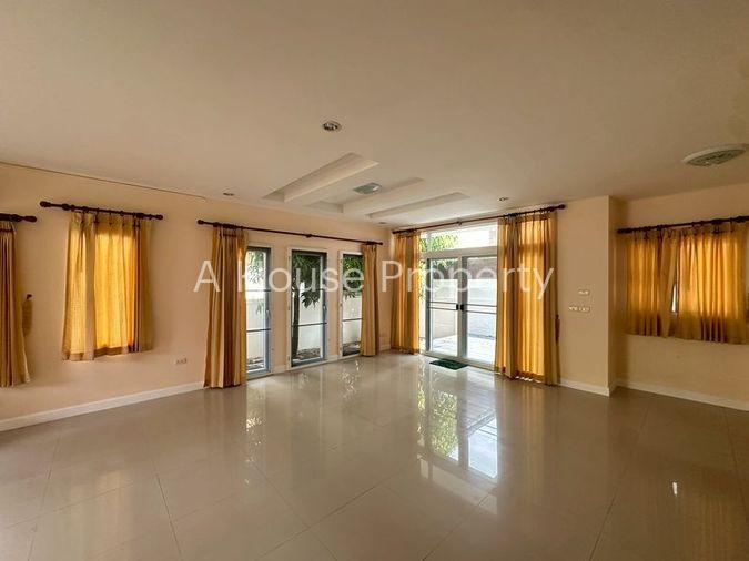 รูป ขายบ้านเดี่ยวมือสอง หลังใหญ่ โครงการ เดอะบูเลอวาร์ด ศรีราชา ชลบุรี - รูปที่ 4/20