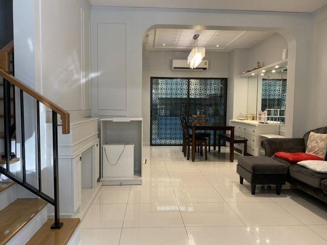 picture Hot rent 32,000 THB Townhome in ladprao area Please call 081-912-8883 - 1/12