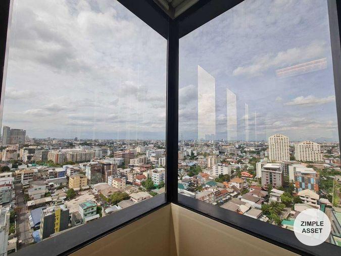 picture Serviced office for rent at Muang Thai Phatra Tower on Ratchada Road. Fully equipped with office furniture commute via MRT and public transportation. - 2/15