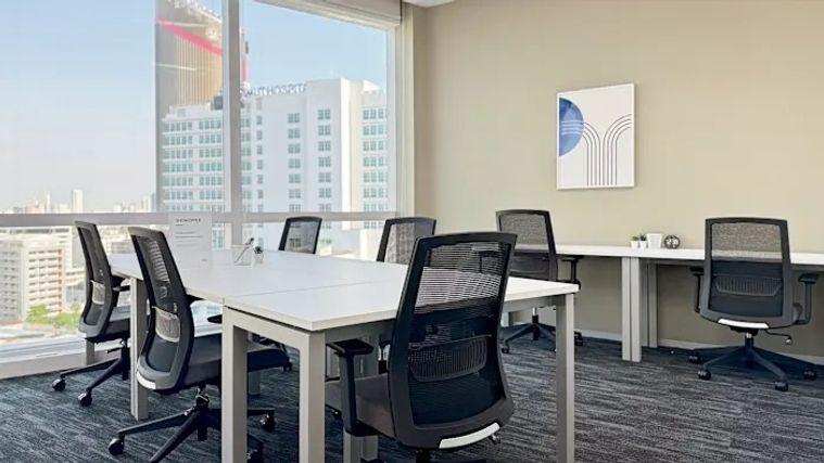 picture Modern Office Space for Rent at The Rice Tower Phayathai this location offers seamless connectivity and unmatched urban convenience. - 7/9