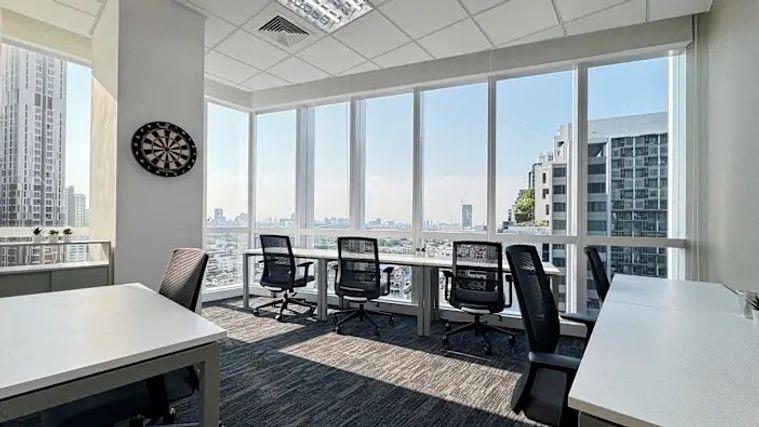 picture Modern Office Space for Rent at The Rice Tower Phayathai this location offers seamless connectivity and unmatched urban convenience. - 6/9