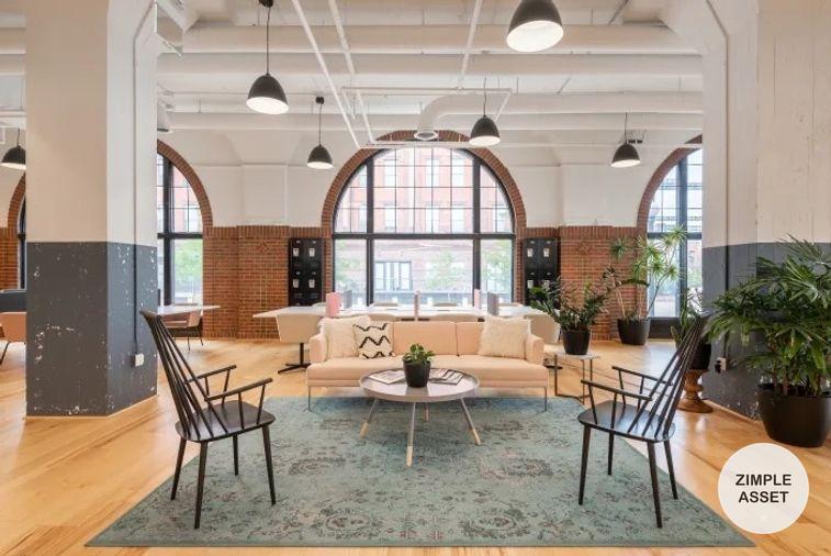 picture Office for rent in AIA Capital Center building, panoramic view, with office equipment that allows you to start working immediately. - 5/10