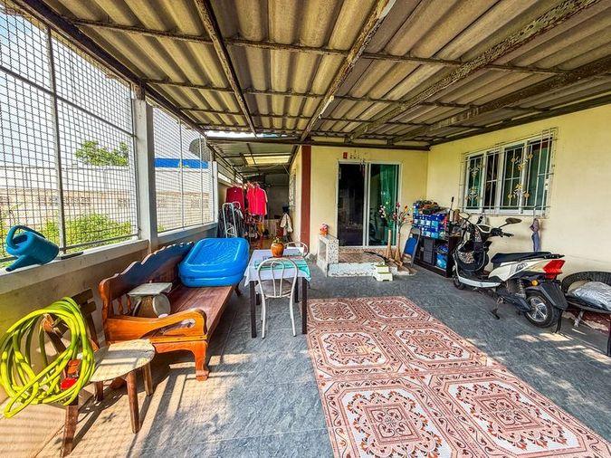 picture Land for sale with buildings, natural atmosphere, community area, Huai Kapi, Chonburi - 4/19