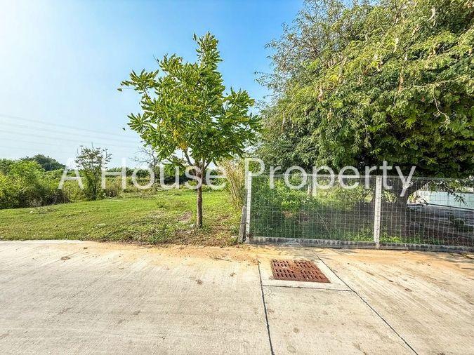 picture Land for sale with buildings, natural atmosphere, community area, Huai Kapi, Chonburi - 13/19