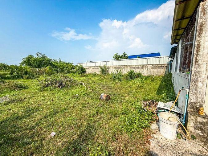 picture Land for sale with buildings, natural atmosphere, community area, Huai Kapi, Chonburi - 10/19