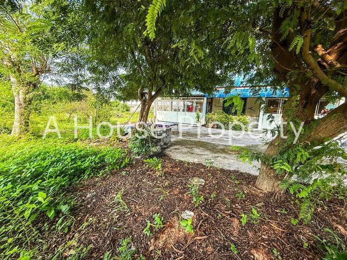 picture Land for sale with buildings, natural atmosphere, community area, Huai Kapi, Chonburi - 7/19
