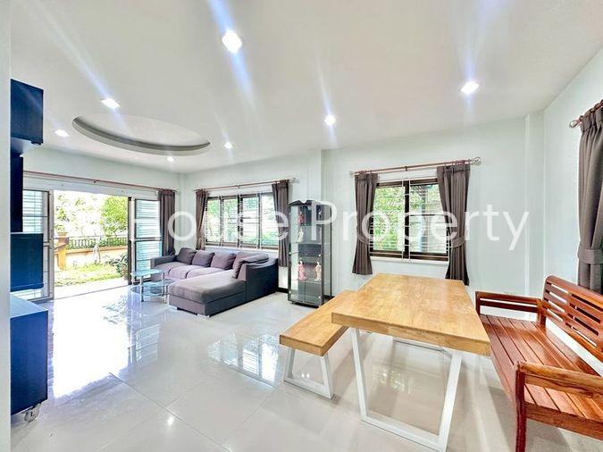 picture For sale: 2-storey detached house, Golden Park Village project, Sriracha, Chonburi - 3/19