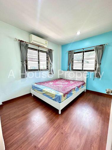 รูป ขายบ้านเดี่ยว 2 ชั้น โครงการ มบ. โกลเด้นปาร์ค ศรีราชา ชลบุรี - รูปที่ 10/19