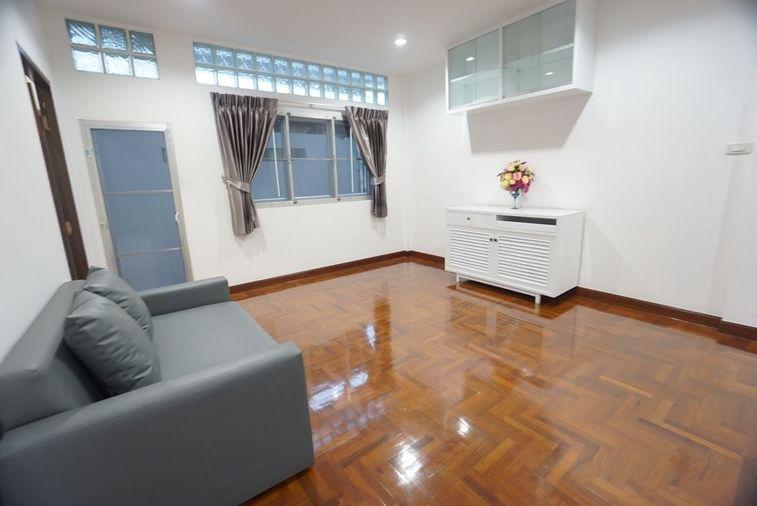 picture Townhome for rent Soi Ratchadaphisek 3 - 2/33