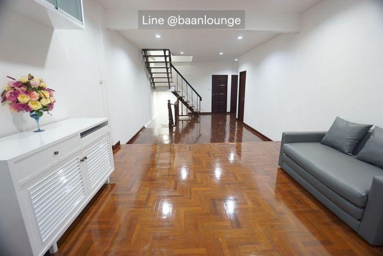 picture Townhome for rent Soi Ratchadaphisek 3 - 3/33