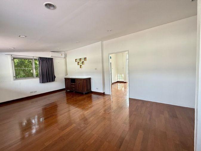 picture Townhome for rent Soi Ratchadaphisek 3 - 30/33