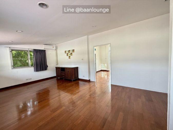 picture Townhome for rent Soi Ratchadaphisek 3 - 30/33