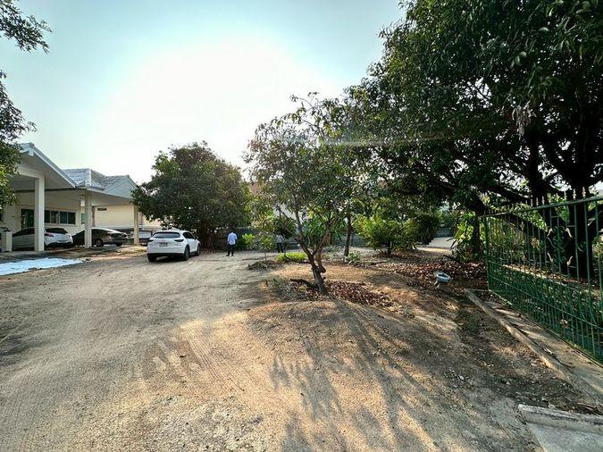 picture Land for sale with a garden house, beautiful plot, great location, Bangsaen community, Chonburi - 1/20