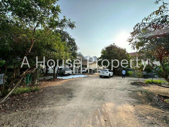 picture Land for sale with a garden house, beautiful plot, great location, Bangsaen community, Chonburi - 3/20