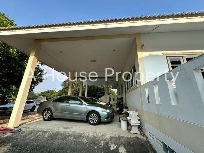 picture Land for sale with a garden house, beautiful plot, great location, Bangsaen community, Chonburi - 6/20