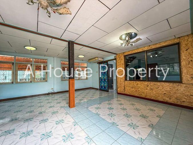 รูป ขายบ้านเดี่ยวหลังใหญ่ 2 ชั้น แหล่งชุมชน ซอยวังหิน ศรีราชา ชลบุรี - รูปที่ 10/19