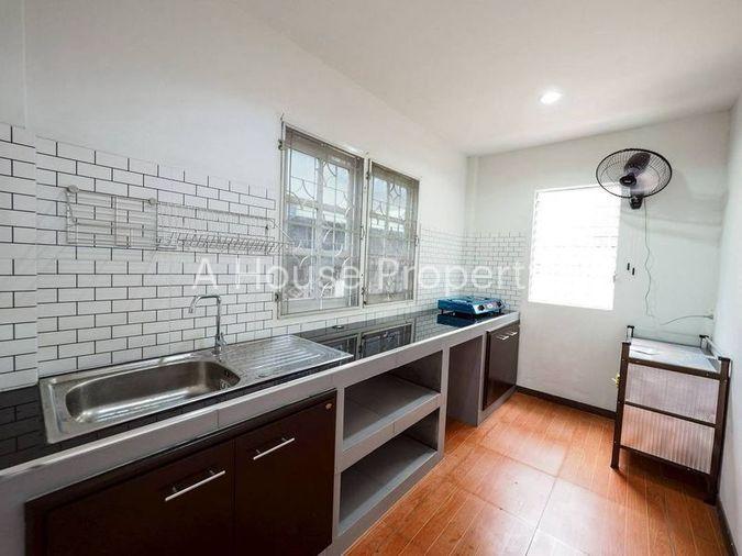 รูป ขายบ้านเดี่ยว 2 ชั้น หลังใหญ่ ราคาถูก โซนเก้ากิโล ศรีราชา ชลบุรี - รูปที่ 10/14