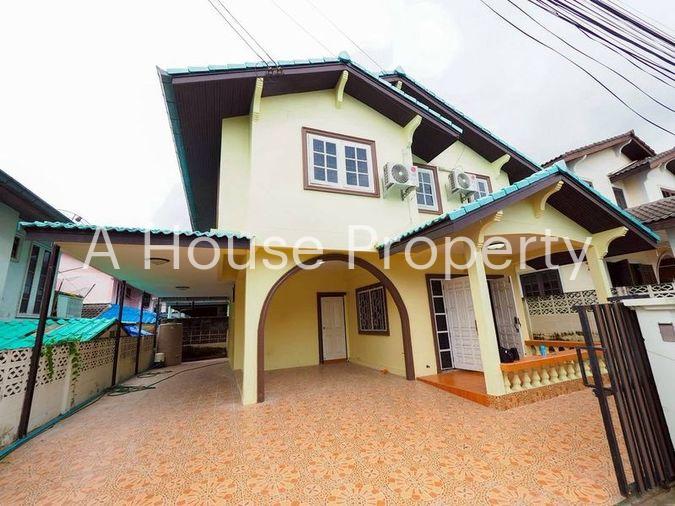 รูป ขายบ้านเดี่ยว 2 ชั้น หลังใหญ่ ราคาถูก โซนเก้ากิโล ศรีราชา ชลบุรี - รูปที่ 1/14