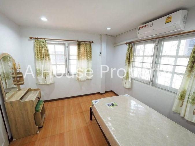 รูป ขายบ้านเดี่ยว 2 ชั้น หลังใหญ่ ราคาถูก โซนเก้ากิโล ศรีราชา ชลบุรี - รูปที่ 5/14