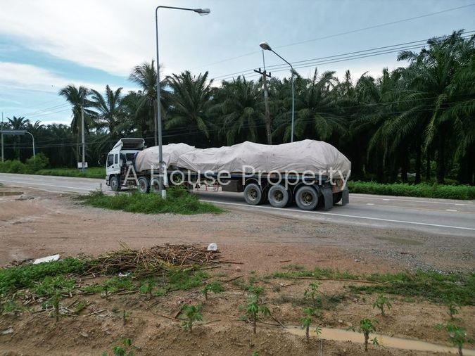 รูป ขายที่ดินแปลงสวย ทำเลงาม ติดถนนโค้งดารา ศรีราชา ชลบุรี - รูปที่ 2/9