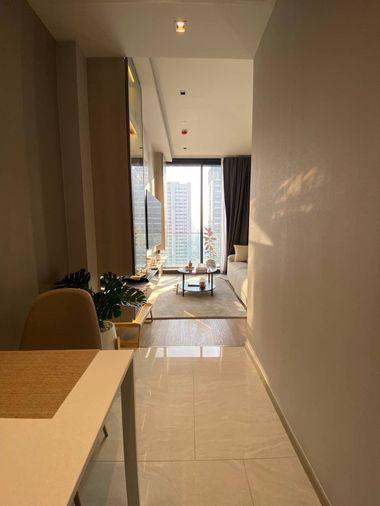 รูป ให้เช่า 📍 Ashton Silom 📍 เฟอร์นิเจอร์ และ เครื่องใช้ไฟฟ้าครบ ใกล้ BTS ช่องนนทรี - รูปที่ 4/11