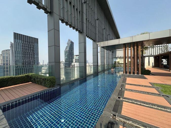 รูป The Address Sukhumvit 28 (ดิ แอดเดรส สุขุมวิท 28)    ชั้น 11-20  1ห้องนอน  52ตรม. - รูปที่ 19/21