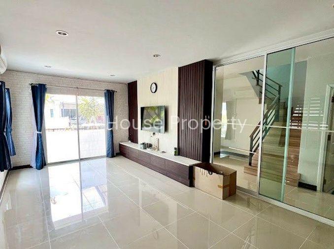 รูป ขายบ้านเดี่ยวมือสอง โครงการ มบ.เดอะทรี ศรีราชา ชลบุรี - รูปที่ 3/14