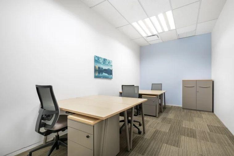picture Office Space for Rent on the 37th Floor of Sathorn Square. Premium office space offers stunning panoramic views. Just 4-mins walk from BTS Chong Nonsi - 4/11