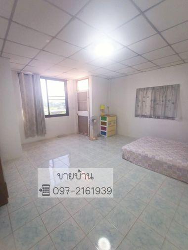 รูป ขายทาวน์เฮ้าส์ 2 ชั้น เพชรบุรี ทำเลดีมาก พร้อมเข้าอยู่  - รูปที่ 13/17