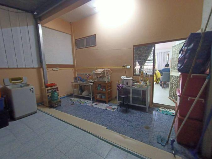 รูป ขายทาวน์เฮ้าส์ 2 ชั้น เพชรบุรี ทำเลดีมาก พร้อมเข้าอยู่  - รูปที่ 9/17