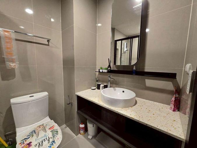 picture Condo for Rent : XT Huaikhwang  Schedule a viewing 👉 Line: @propertybkk1 - 17/18