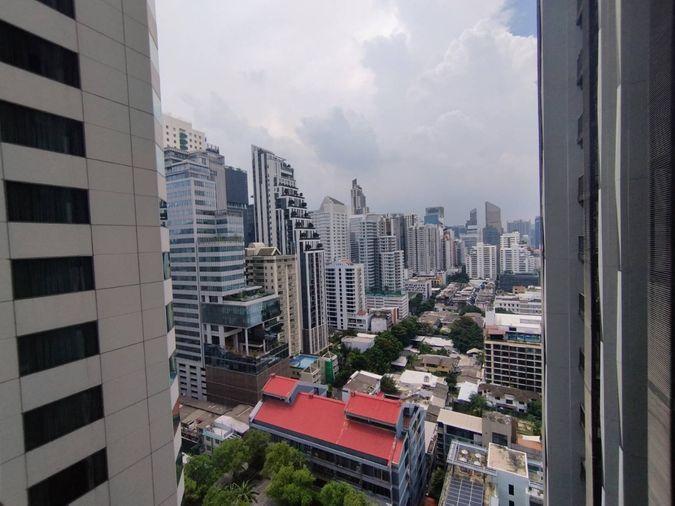 รูป Condo for rent  : Edge Sukhumvit 23 (BTS Asoke ) MK-02  line @livingbkk - รูปที่ 13/14