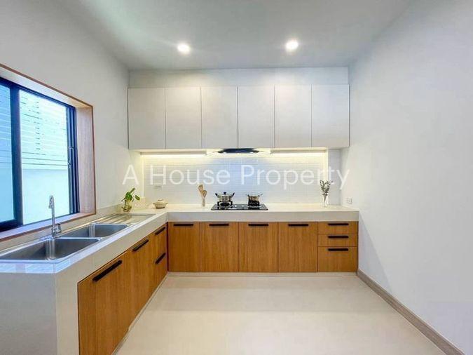 รูป ขายบ้านเดี่ยวมือสอง รีโนเวทใหม่ หมู่บ้านอัมพรเพลส ศรีราชา ชลบุรี - รูปที่ 5/19